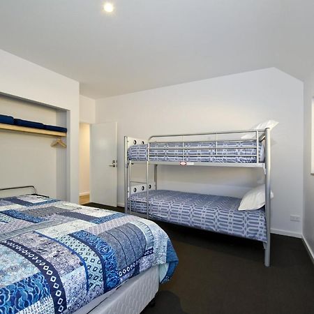Margaret River Bungalow-1-Street - Pet Friendly Eksteriør billede